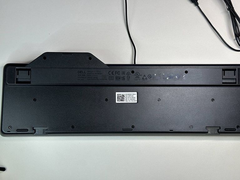 Дешево Dell KB813 Smartcard (580-18360) з ломбарду