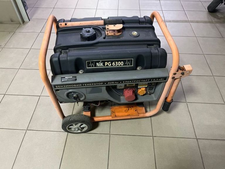 Дешево Nik pg 6300 з ломбарду
