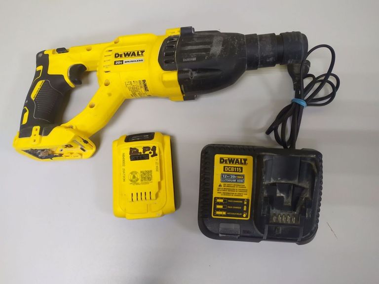 Оголошення Dewalt DCH133N Б/У