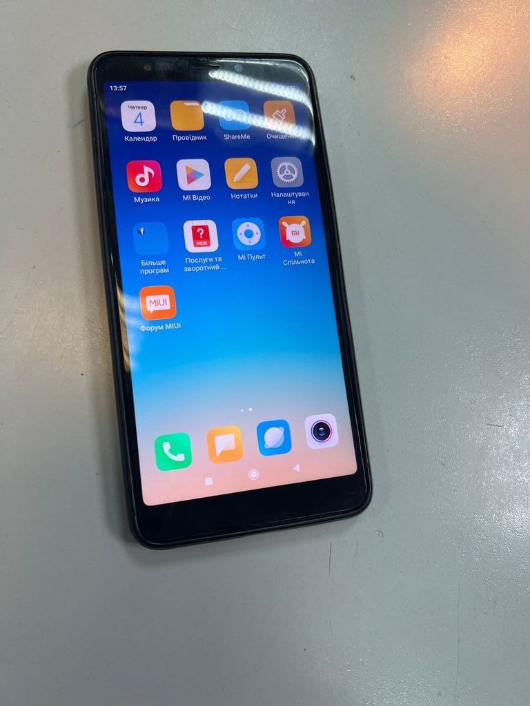 Дешево Xiaomi Redmi 5 2/16GB Black з ломбарду