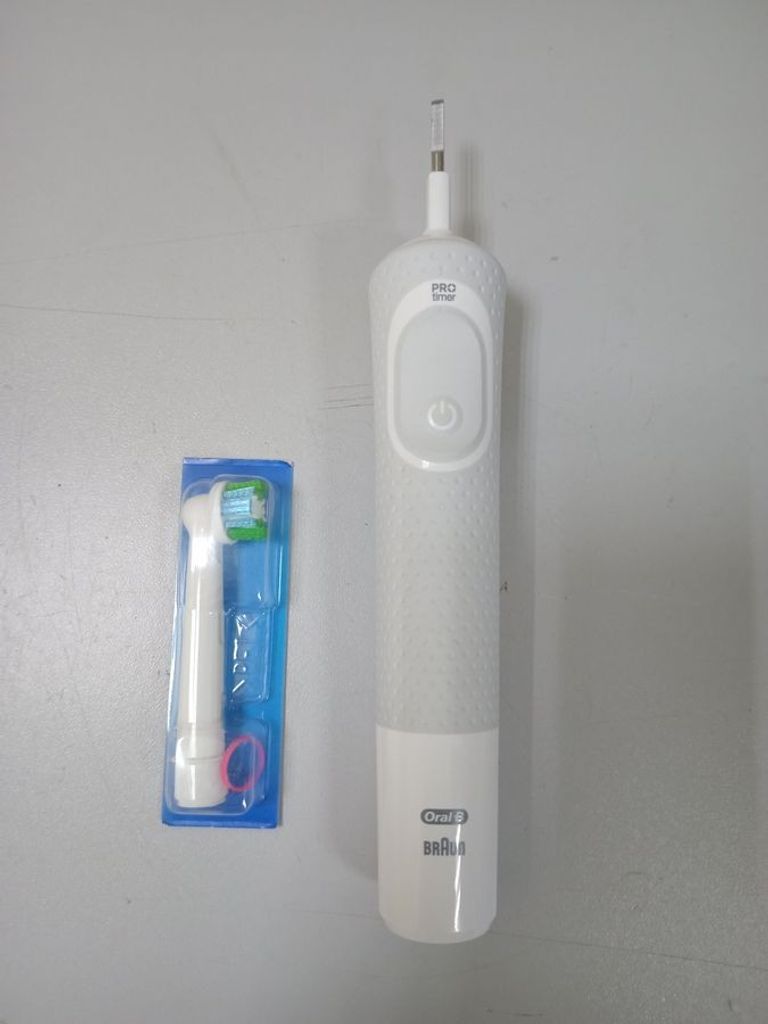 Купить Oral-B pro series 1 d305.513.3 Б/У