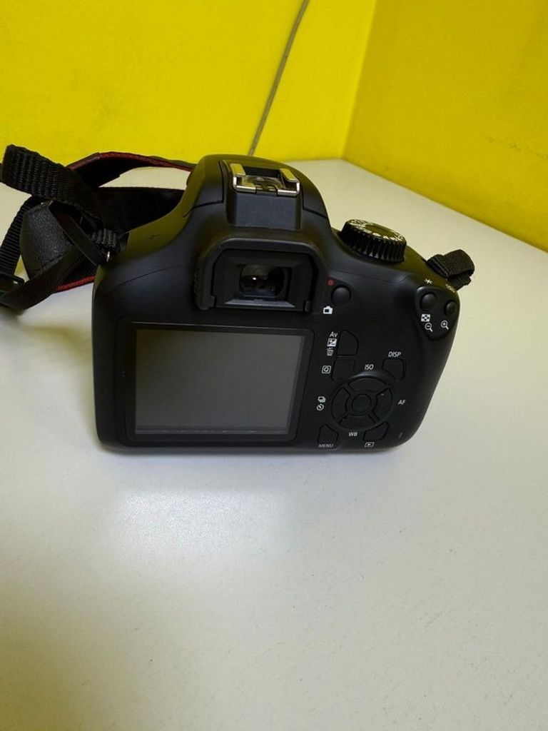 Распродажа Canon eos 4000d + ef-s 18-55 1:3.5-5.6 iii, продавец Техноскарб