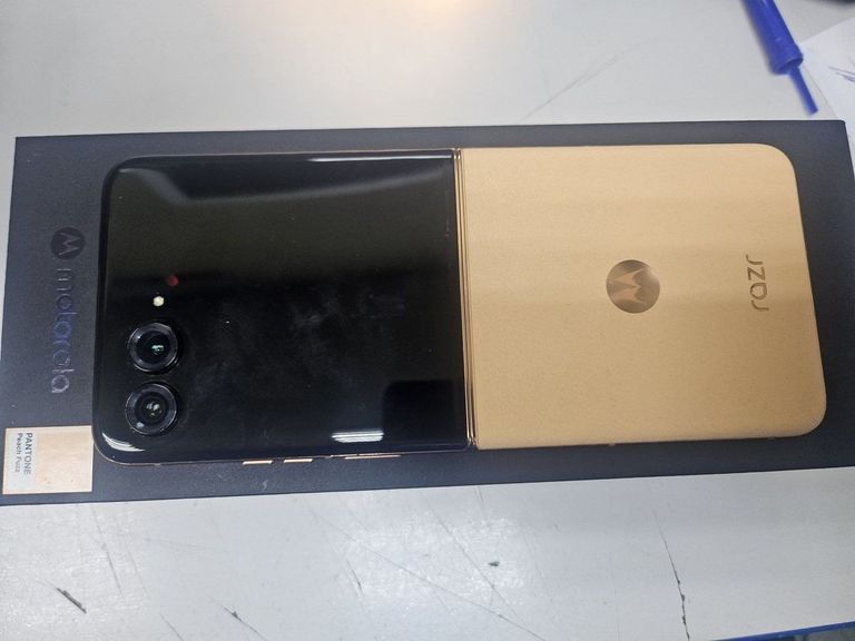 Motorola razr 50 ultra 12/512gb Код:01-200826017. Зображення 7