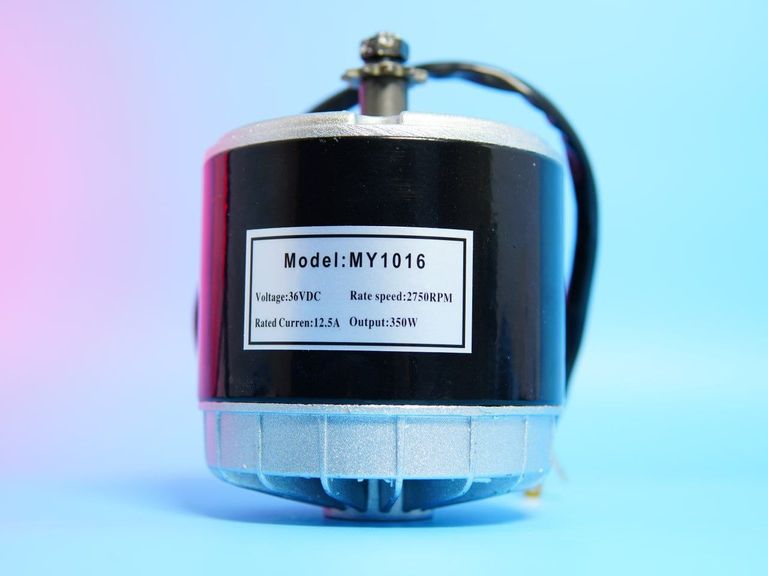 Дешево 36 вольтів 350 ватів 12.5 A з ломбарду