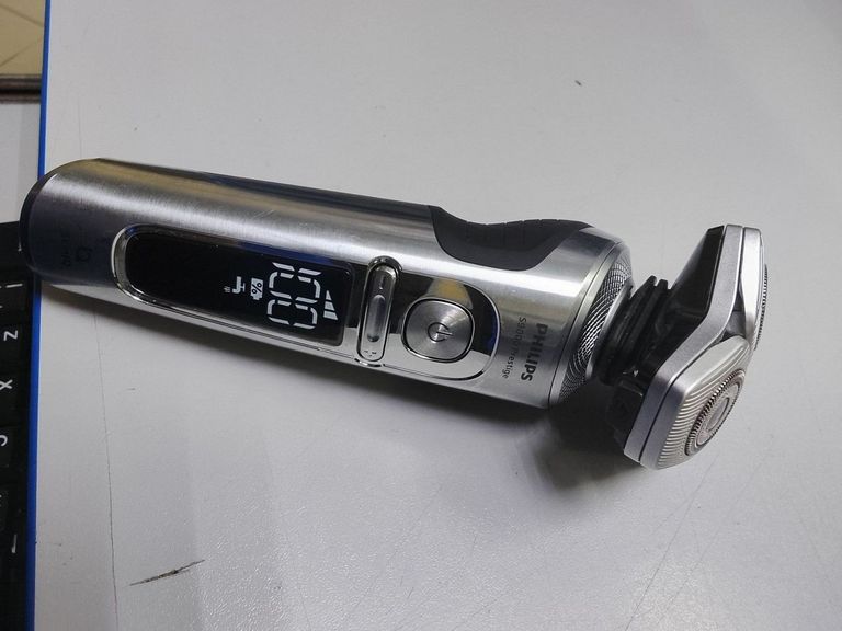 Дешиво Philips norelco s9000 prestige sp9841 с ломбарда