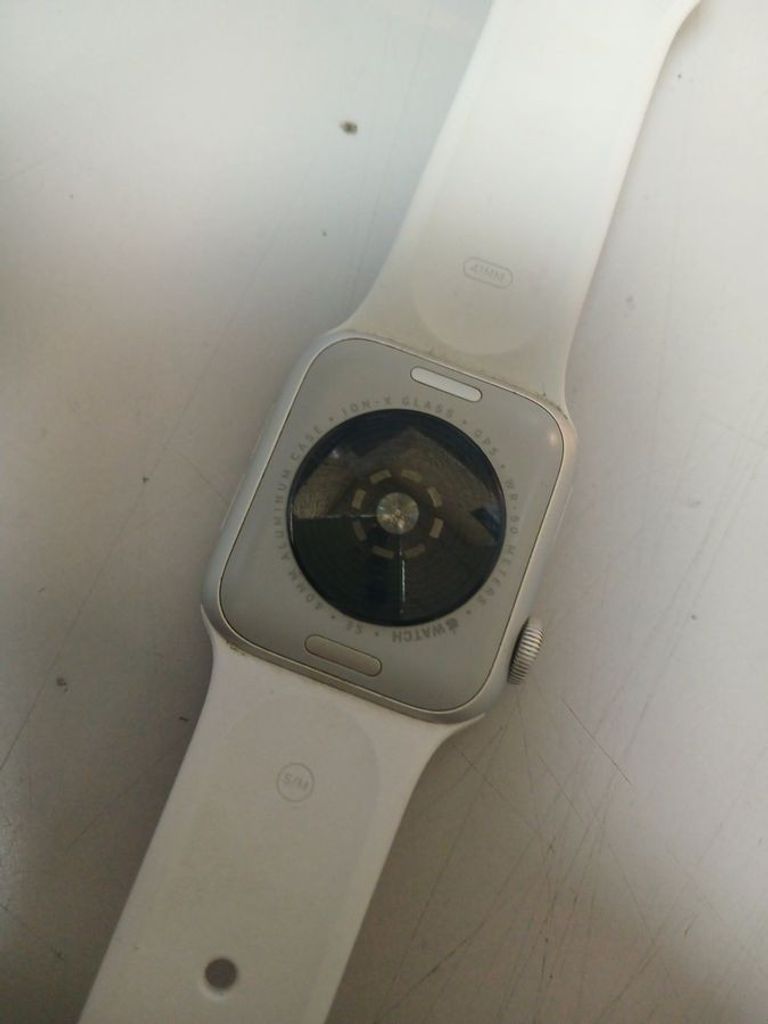 Объявление Apple watch se 2 gps 40mm aluminium case Б/У