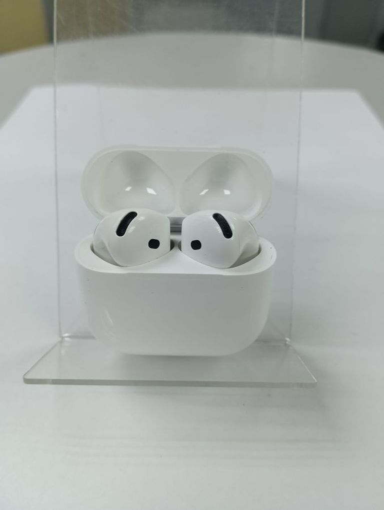 Apple airpods 4 with active noise cancellation Код:01-200868741. Зображення 9