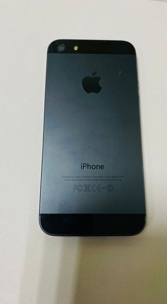 Дешево Apple iphone 5 16gb з ломбарду