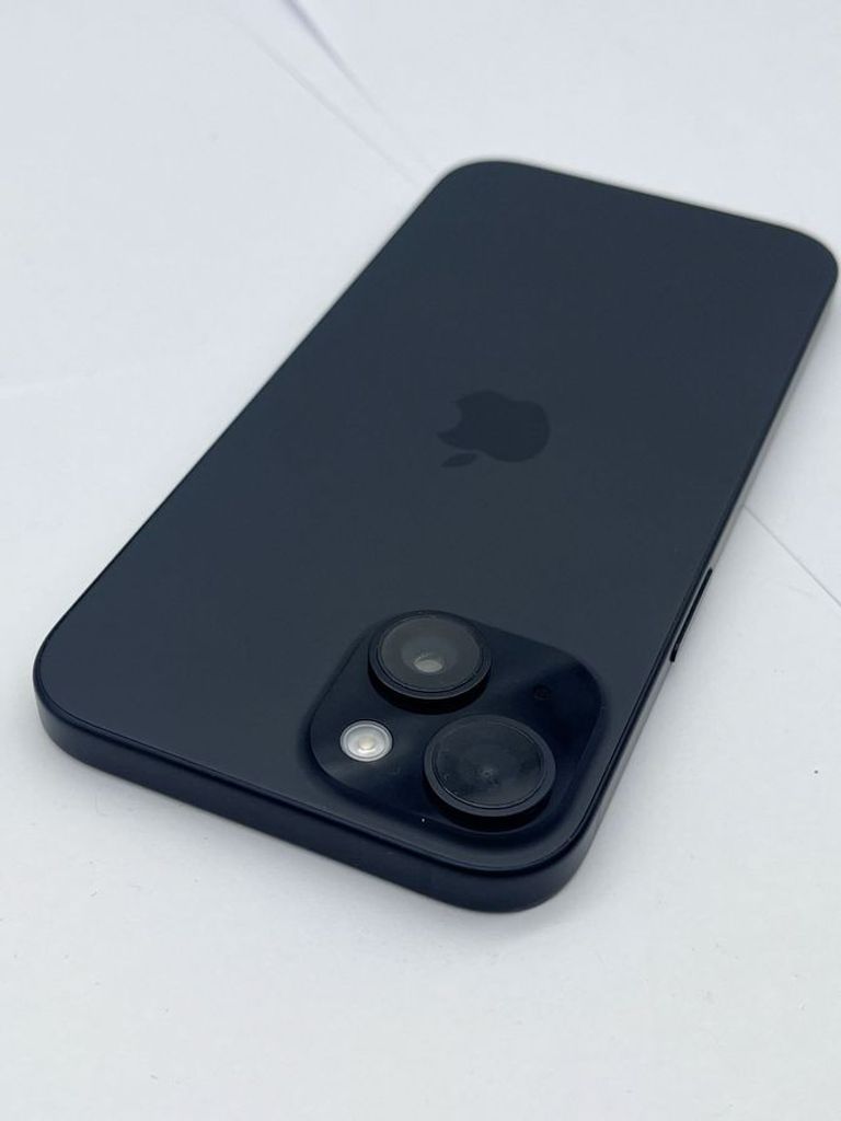 Apple iPhone 15 128GB Green Код:01-200882142. Зображення 9