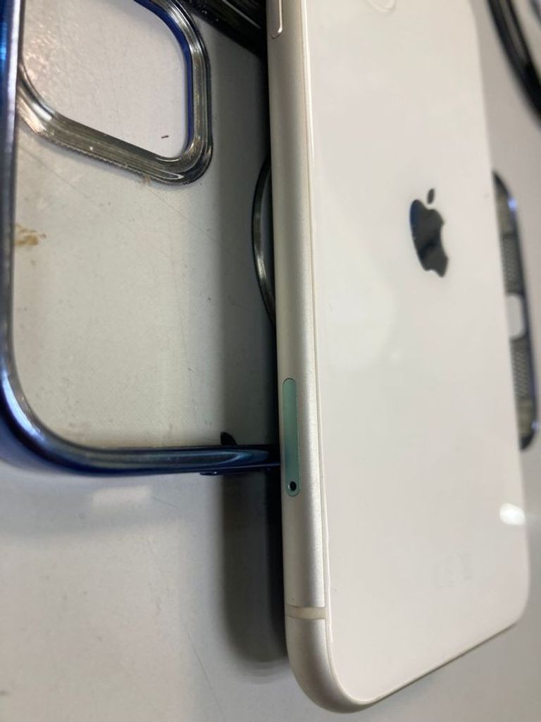 Дешиво Apple iphone 11 128gb с ломбарда