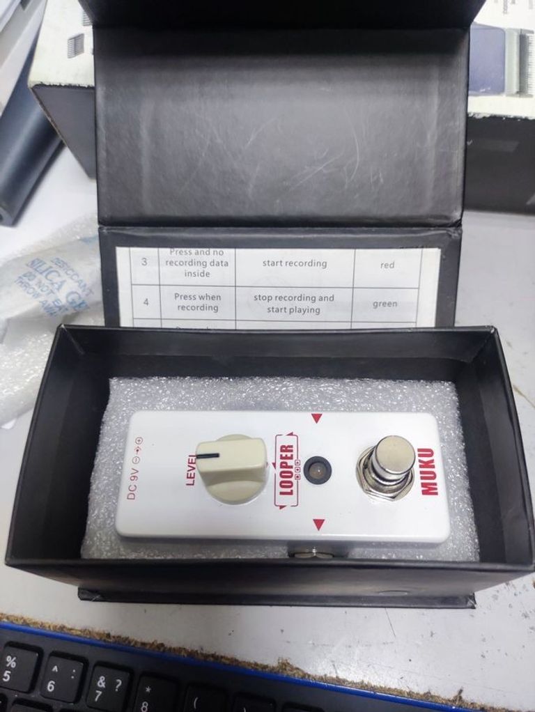 Дешево Китай без моделі з ломбарду