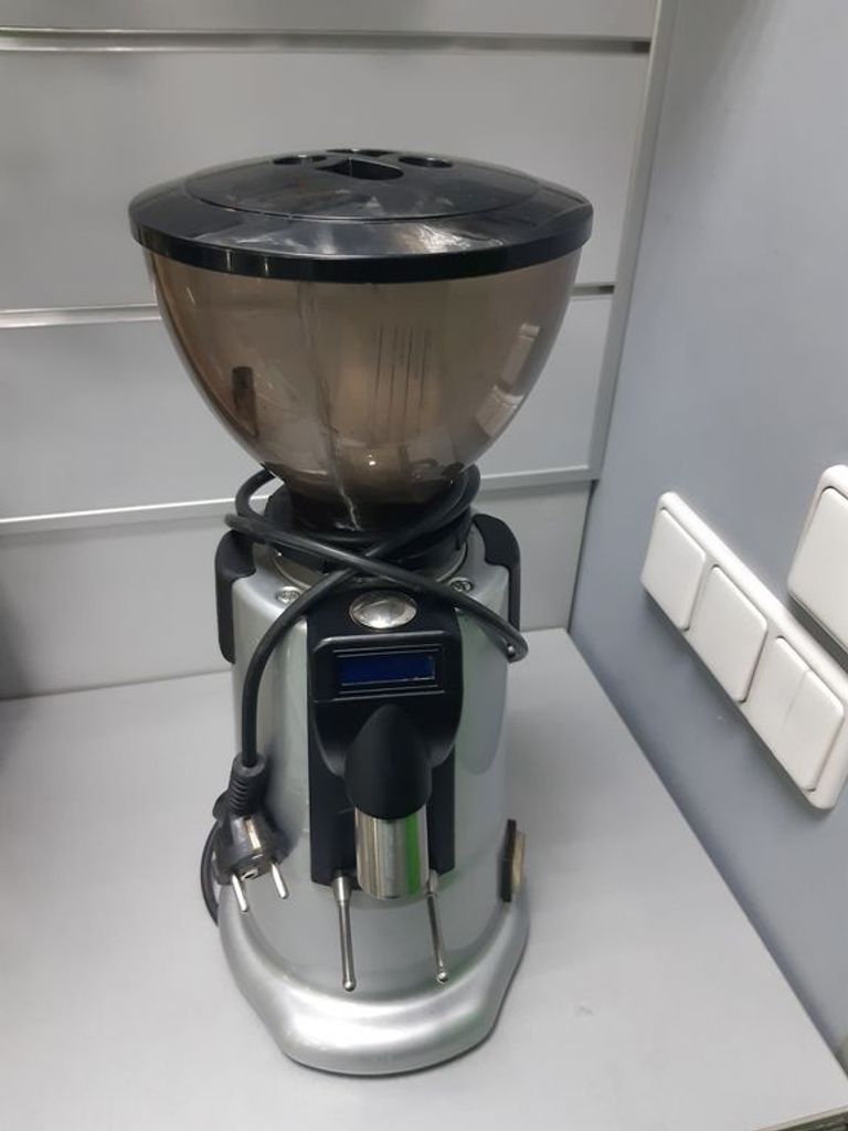 Оголошення Macap M4D Б/У