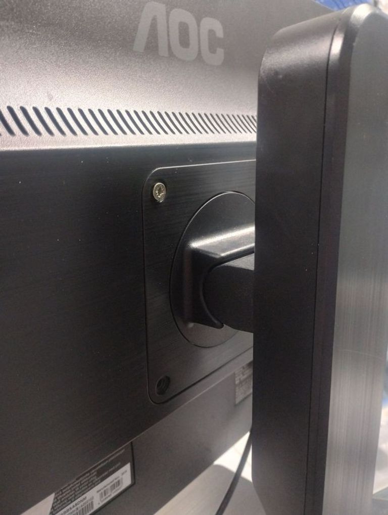 Купити Aoc E2475PWJ Б/У