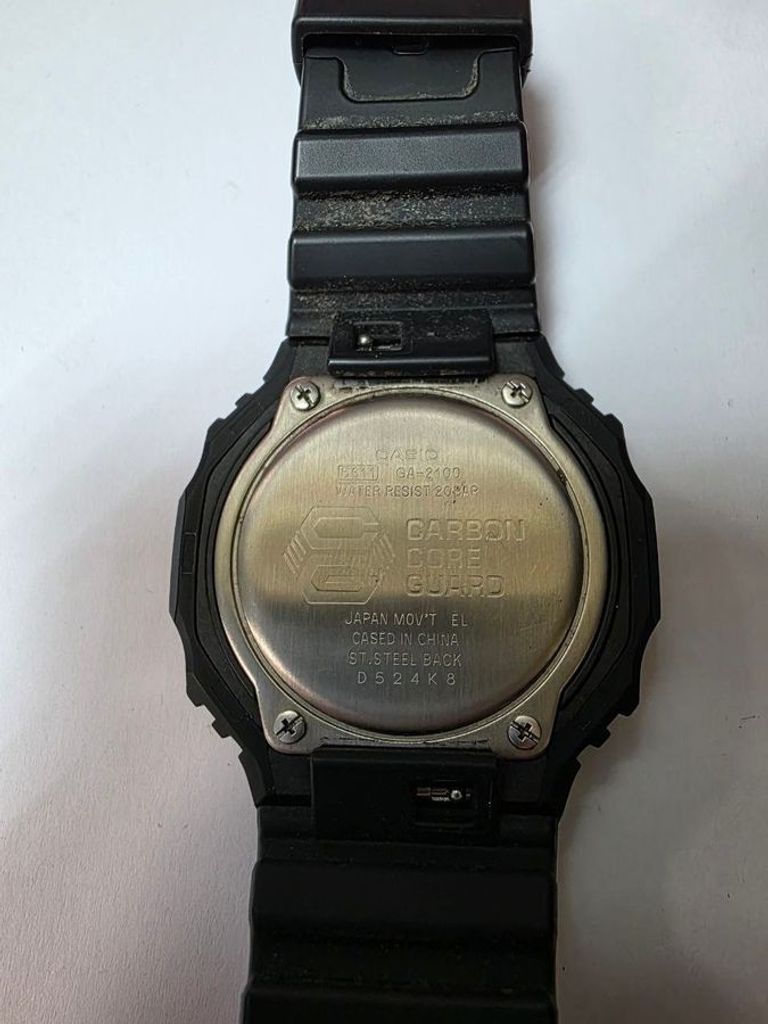 Дешиво Casio ga-2100 с ломбарда