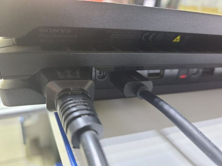 Купить Sony playstation 4 1tb Б/У