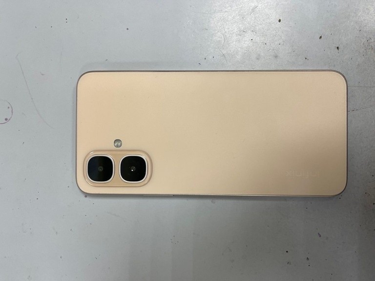 Дешиво Infinix smart 10 4/128gb с ломбарда