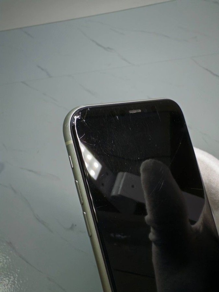 Apple iphone 11 64gb Код:01-200947353. Зображення 8