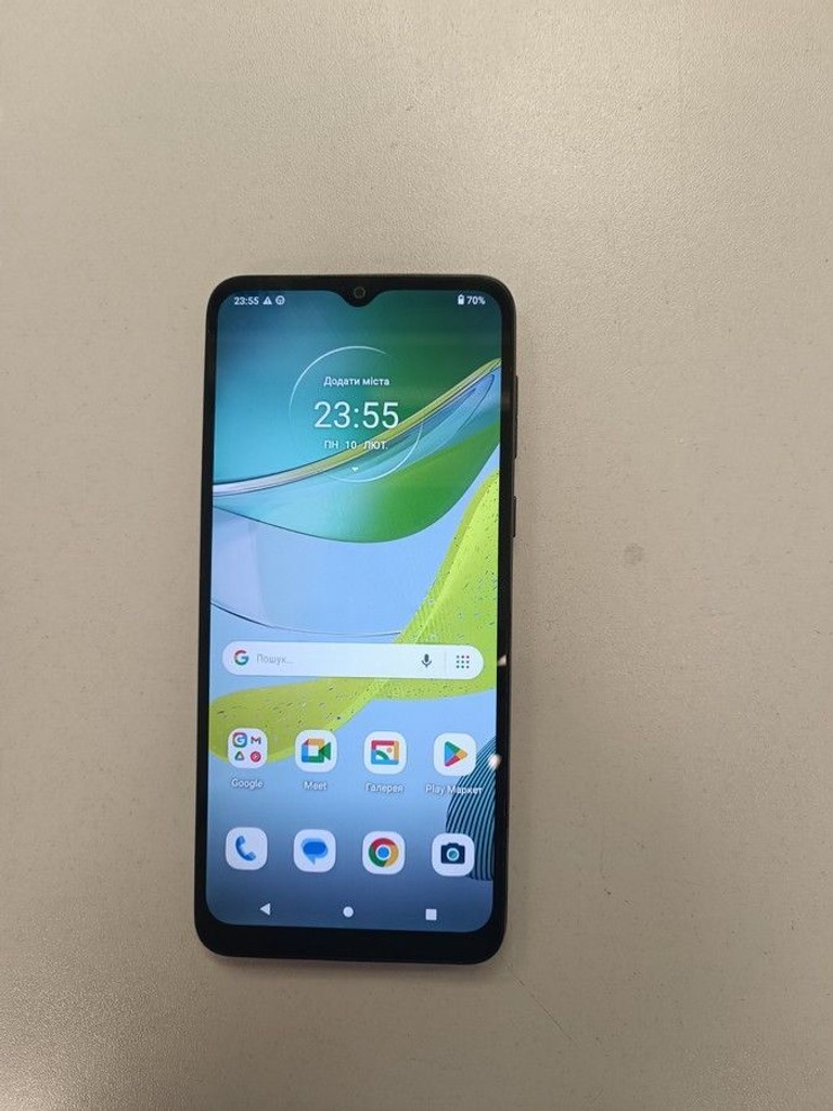 Купити Motorola moto e13 2/64gb Б/У