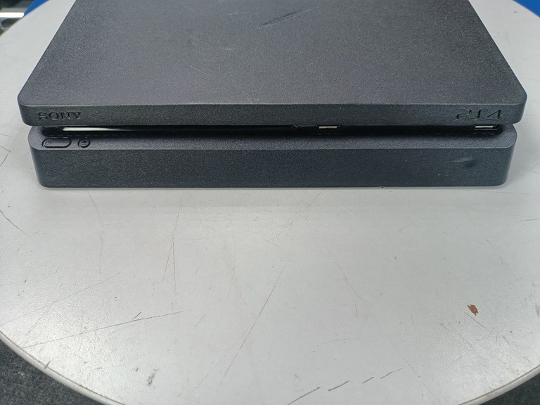 Дешево  Sony PlayStation 4 Slim 1TB Black з ломбарду