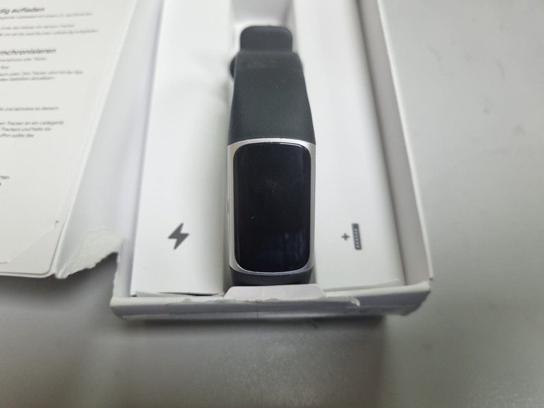 Объявление Fitbit Charge 6 Obsidian / Black Aluminum Б/У