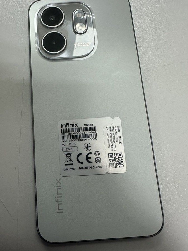 Дешиво Infinix smart 9 4/128gb с ломбарда