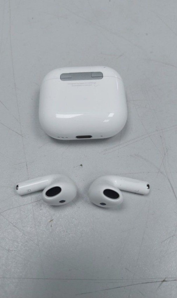 Дешево Apple airpods 4 with active noise cancellation з ломбарду