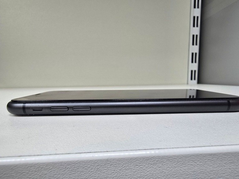 Apple iphone 11 64gb Код:01-200979870. Зображення 7