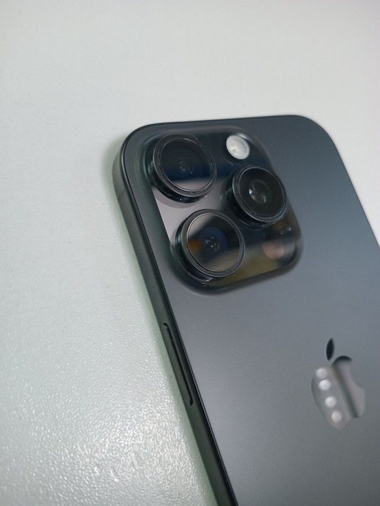 Apple iphone 16 pro 256gb Код:01-200988898. Зображення 6