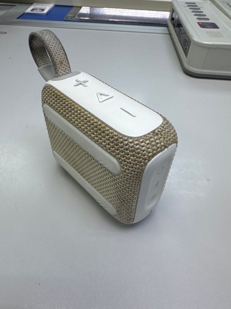 Купити Jbl go 4 Б/У