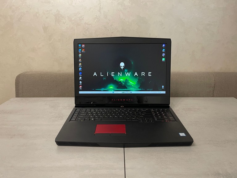 Купити Dell Alienware 17 R5, 17.3" FHD Б/У