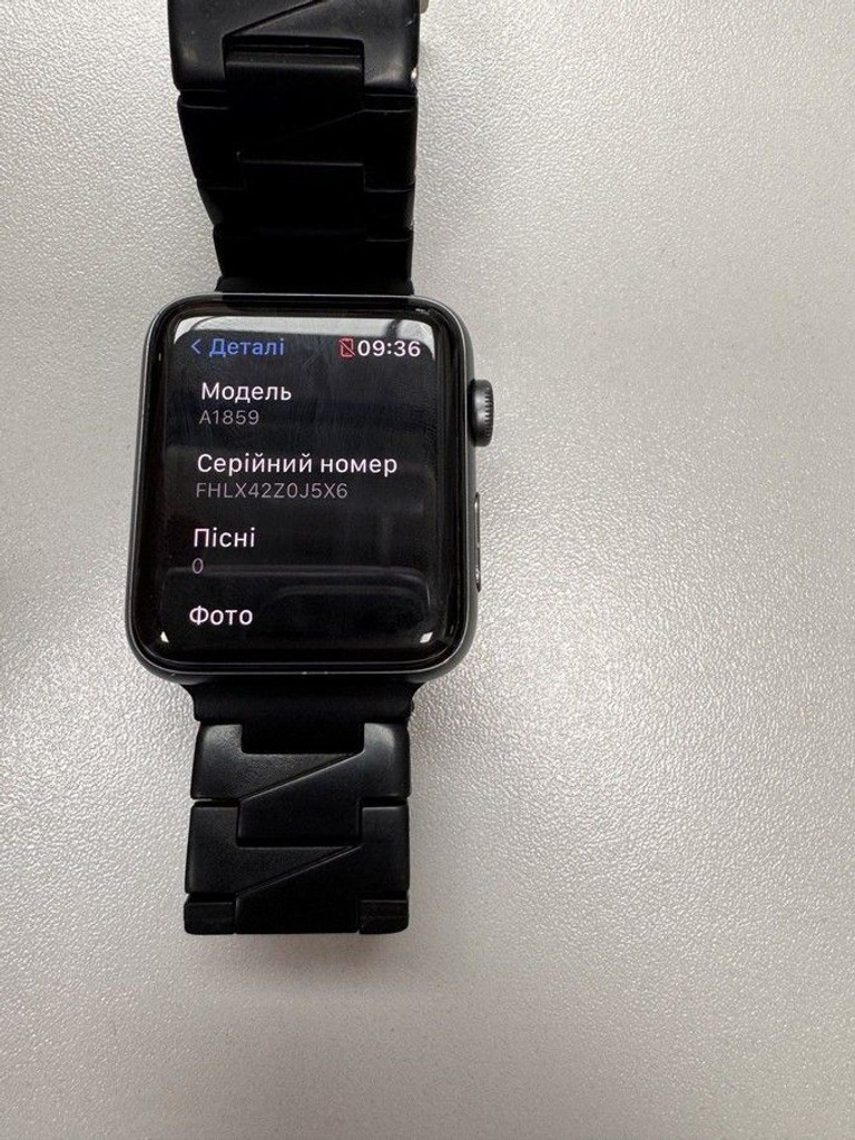 Дешево Apple watch series 3 gps 42mm aluminium case a1859 з ломбарду