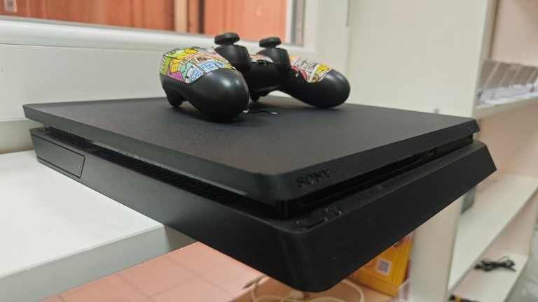 Оголошення Sony playstation 4 slim 500gb Б/У