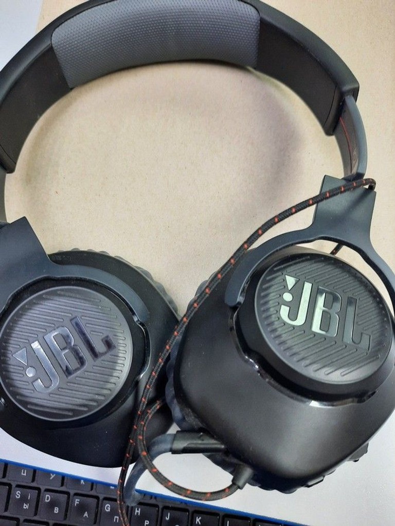Дешево Jbl quantum 100 з ломбарду