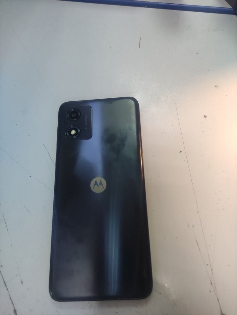Объявление Motorola moto e13 2/64gb Б/У