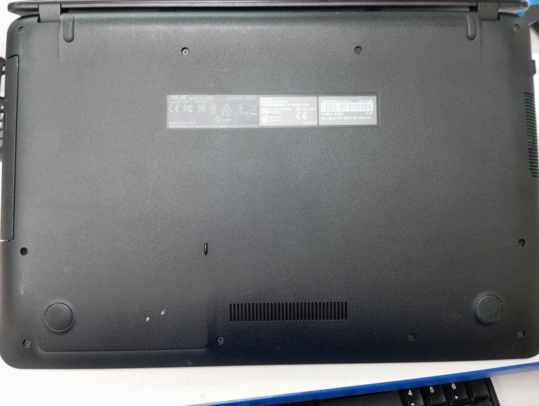 Оголошення Asus 15/pentium n4200 ddr3/4gb ddr2/hdd 1000 gb/ssd *відсутній/*інтегрована Б/У