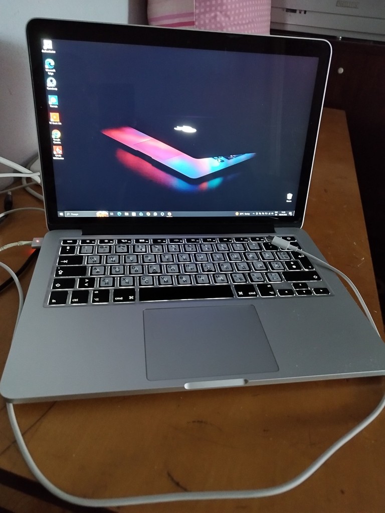 Купити Apple MacBook Air 13" Gold Late 2020 (MGND3, Z12A0006C) Б/У