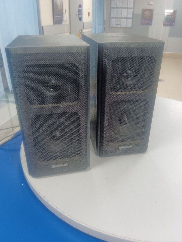 Купити Real-El s-250 Б/У