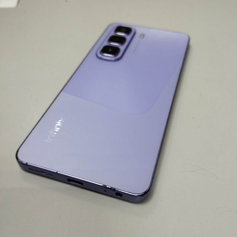 Дешево Infinix hot 50 8/256gb з ломбарду