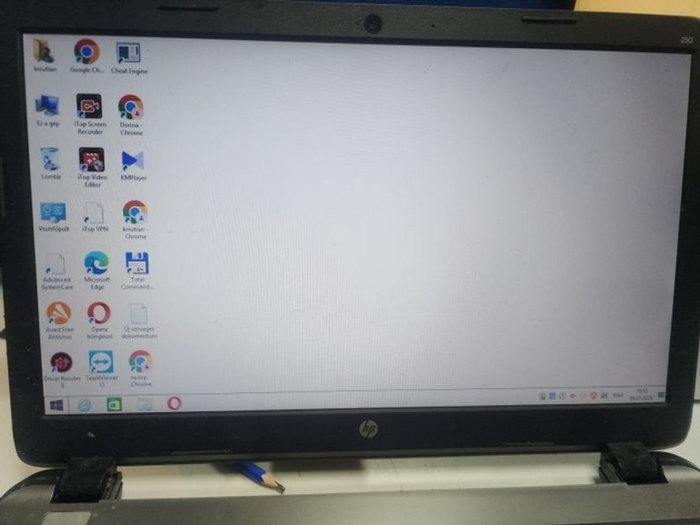 Оголошення Hp 15/pentium n3540 ddr3/4gb ddr3/hdd 500 gb/ssd *відсутній/*інтегрована Б/У