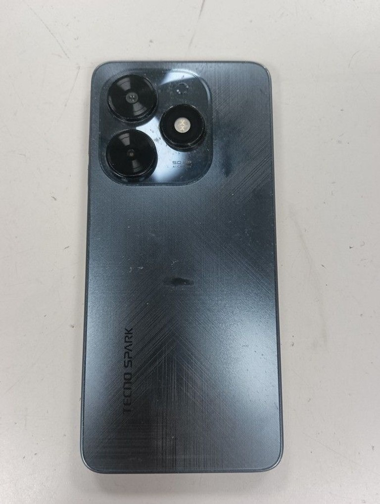 Дешево Tecno spark 20c bg7n 4/128gb з ломбарду