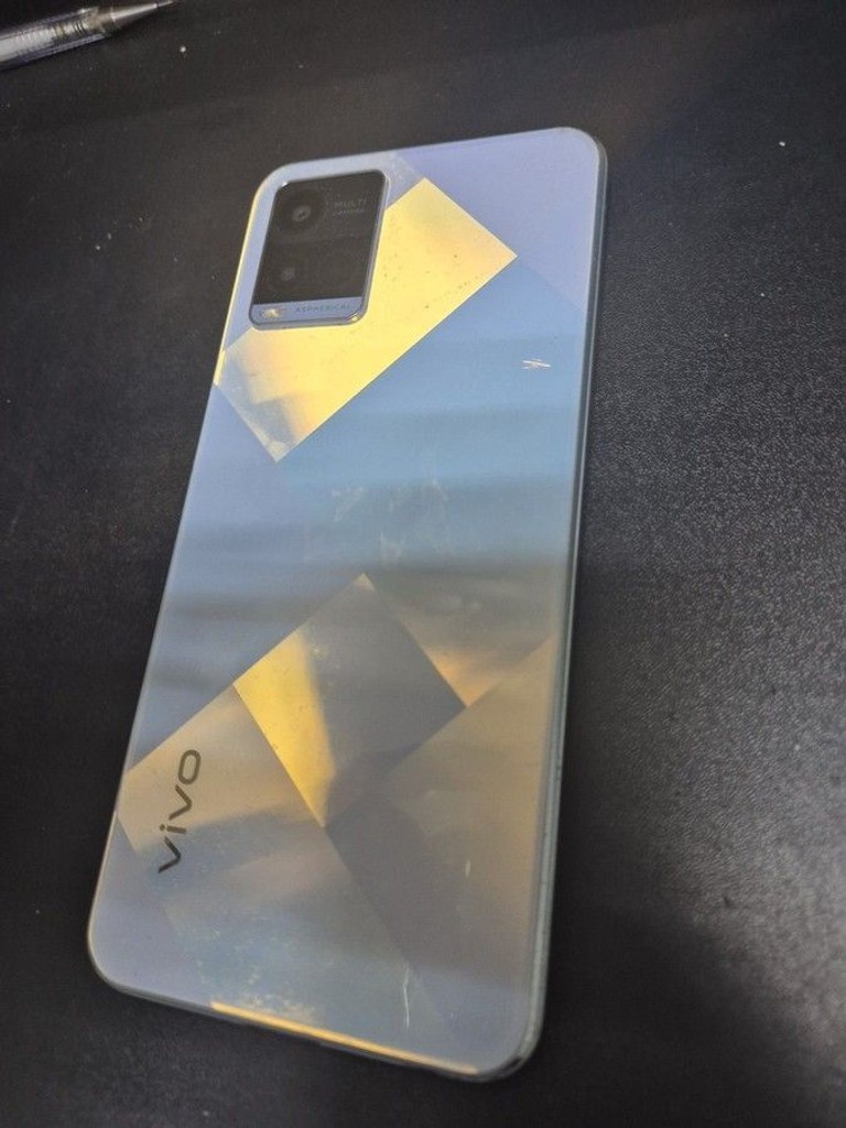 Купить Vivo y21 4/64gb Б/У
