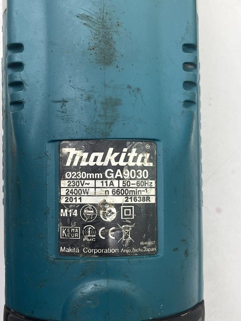 Дешево Makita GA9030RF01 з ломбарду