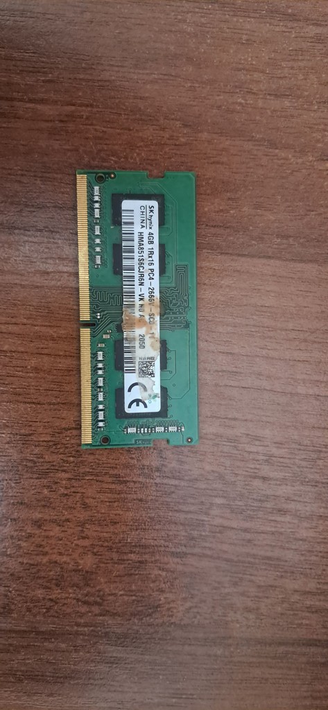 Купити Sk hynix 4 GB DDR4 2666 MHz (HMA851U6CJR6N-VK) Б/У