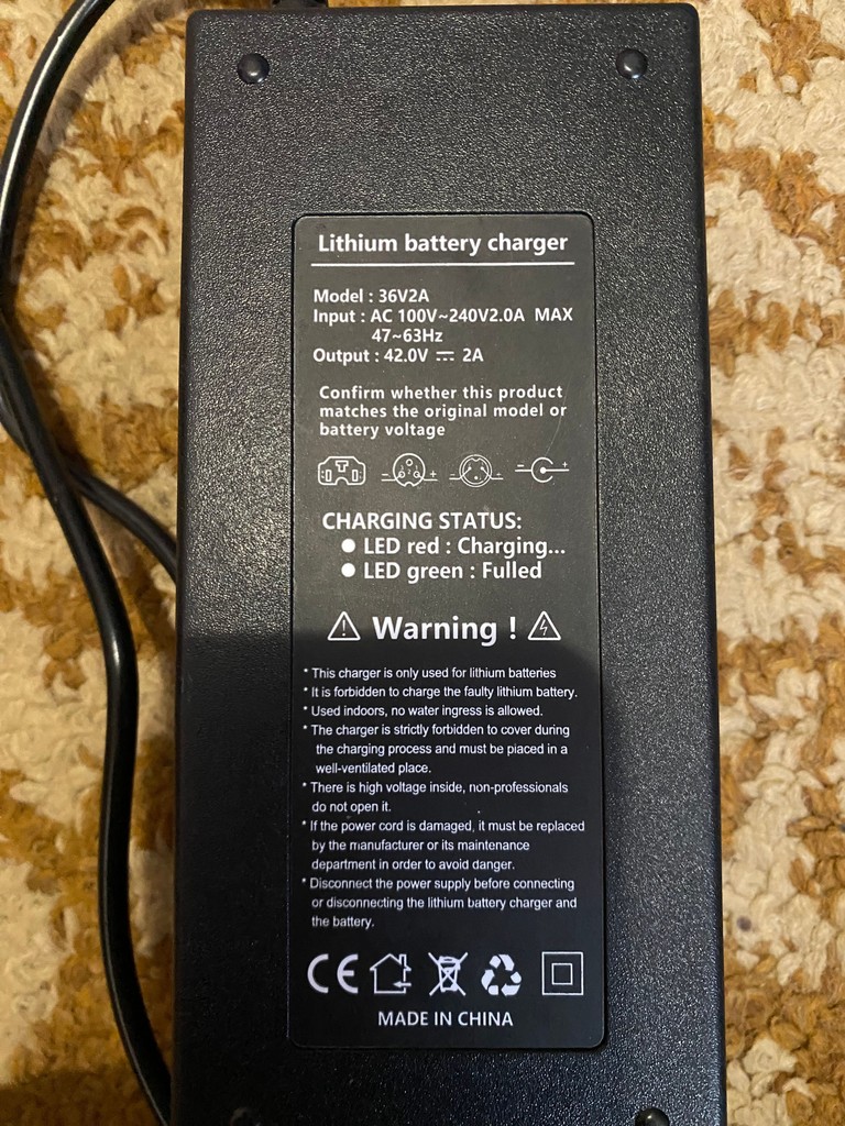 Купити Charger 36v 2A  36v 3A Б/У