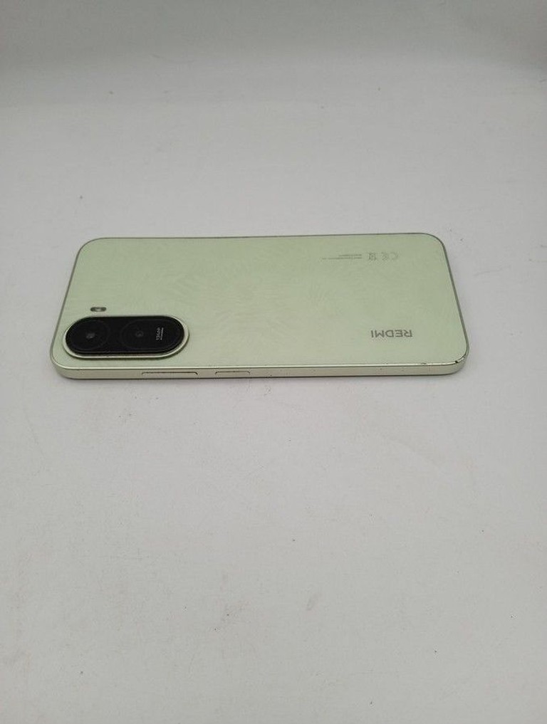 Купить Xiaomi Redmi A7 Pro 4/64GB Black Б/У