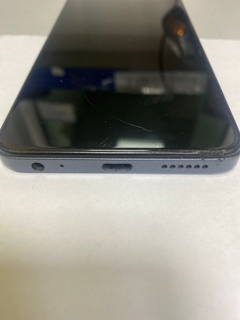 Дешиво Tecno spark 20c bg7n 4/128gb с ломбарда