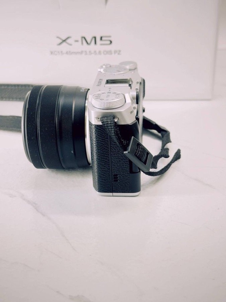 Fujifilm X-M5 kit XC 15-45mm f/3,5-5,6 OIS PZ Silver Код:01-201161919. Зображення 6