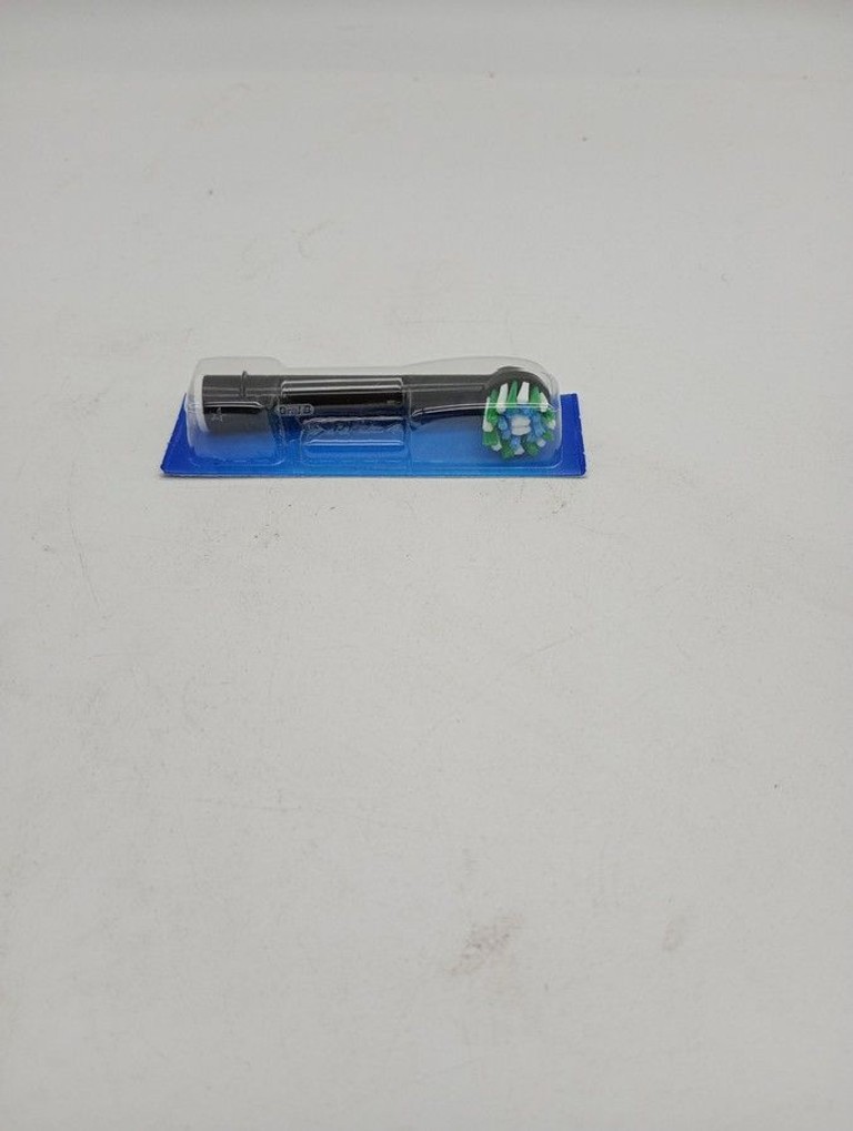 Оголошення Oral-b D305.513.3 Pro Series 1 Sensitive Clean Caribbean Blue Б/У
