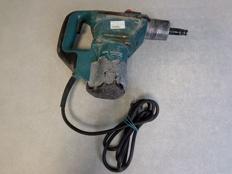 Дешево Hyundai H 1100 Expert з ломбарду