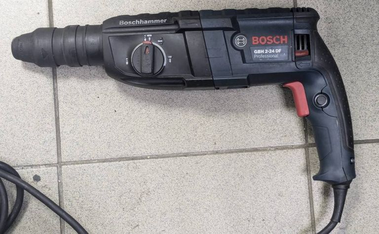 Bosch gbh 2-24 df